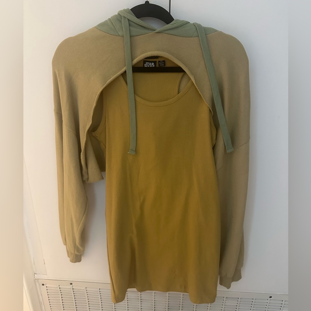 Baby Yoda Star Wars costume